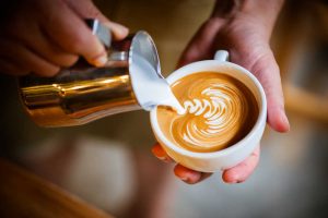 Latte Art, cómo hacer dibujos en el café 